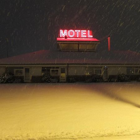 Motel Spar 10 Вибор Екстериор снимка
